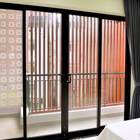 Era Apartment Xuan Thuy Ханой Экстерьер фото