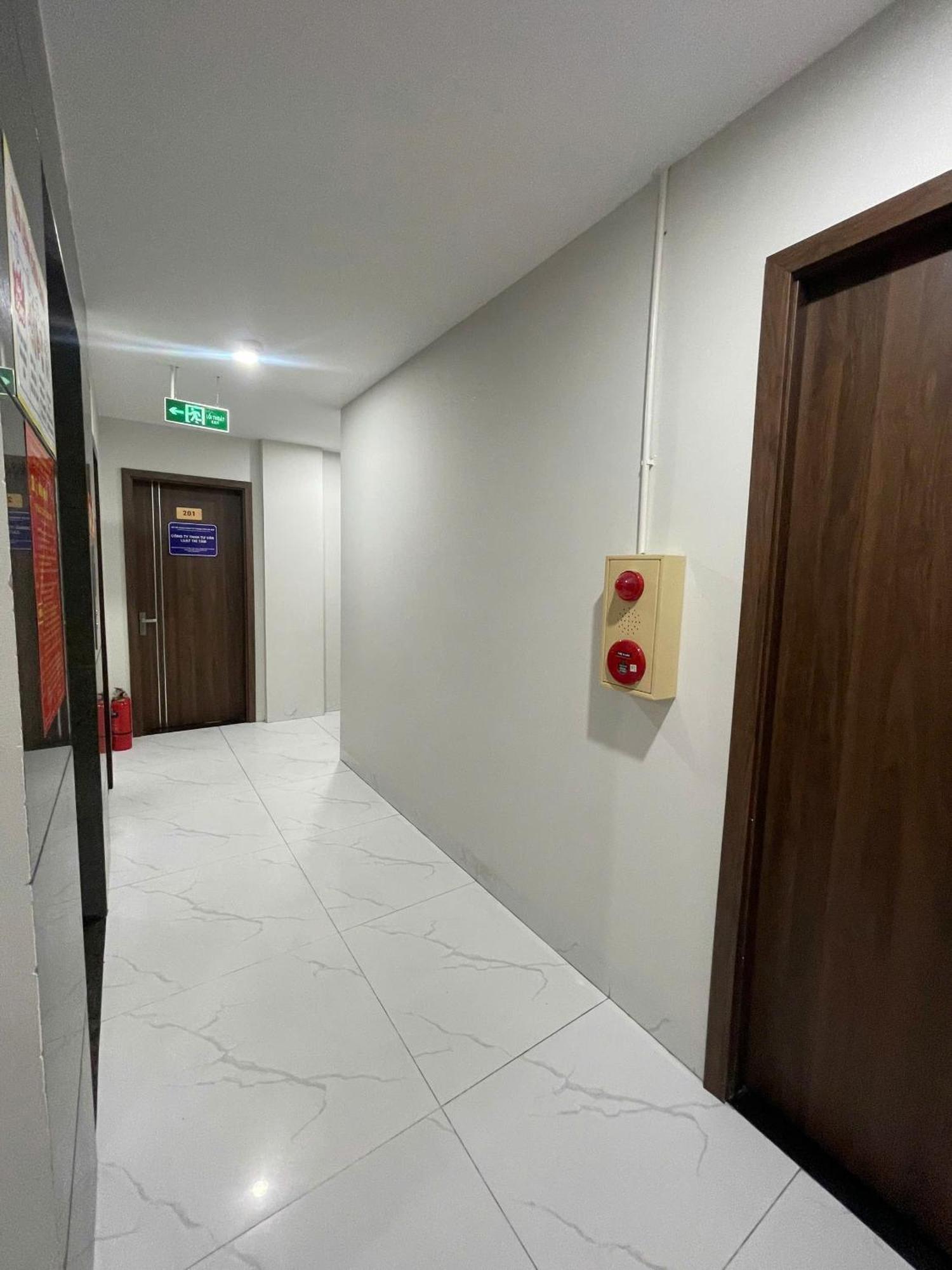 Era Apartment Xuan Thuy Ханой Экстерьер фото